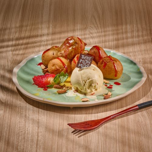 Monkeys Banana Balls Served With Vanilla Ice Cream
